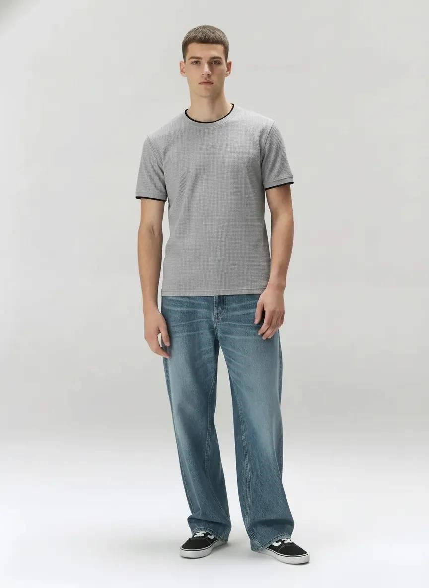 Men Aluminium Solid Round Neck T-shirt