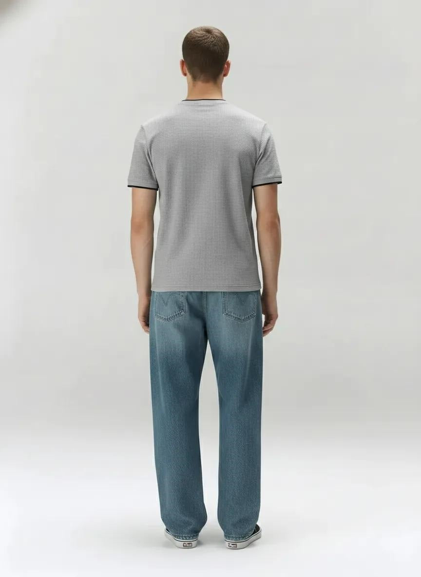 Men Aluminium Solid Round Neck T-shirt