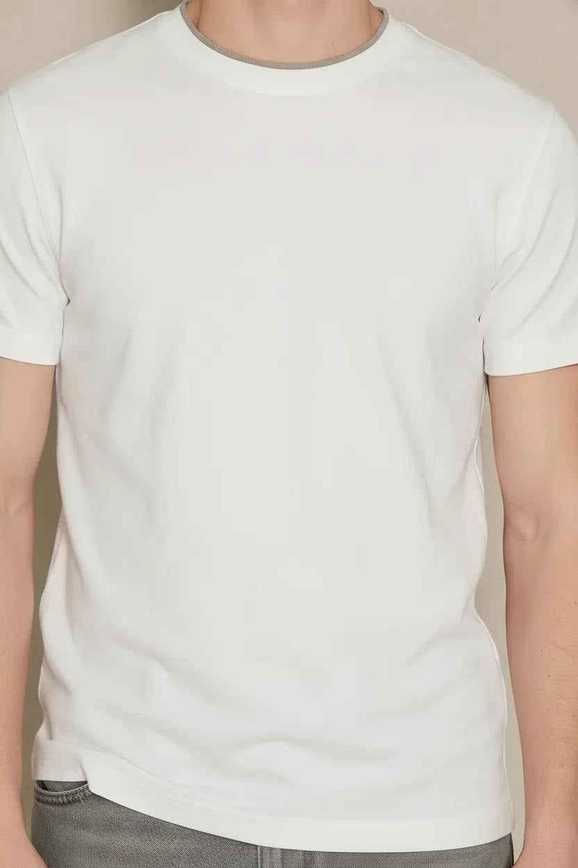 Men Off White Solid Round Neck T-shirt
