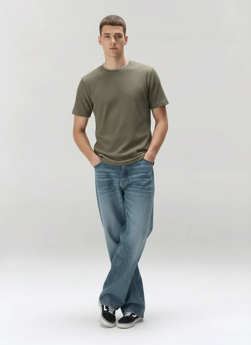 Men Olive Solid Round Neck T-shirt