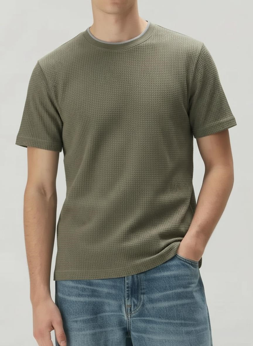 Men Olive Solid Round Neck T-shirt