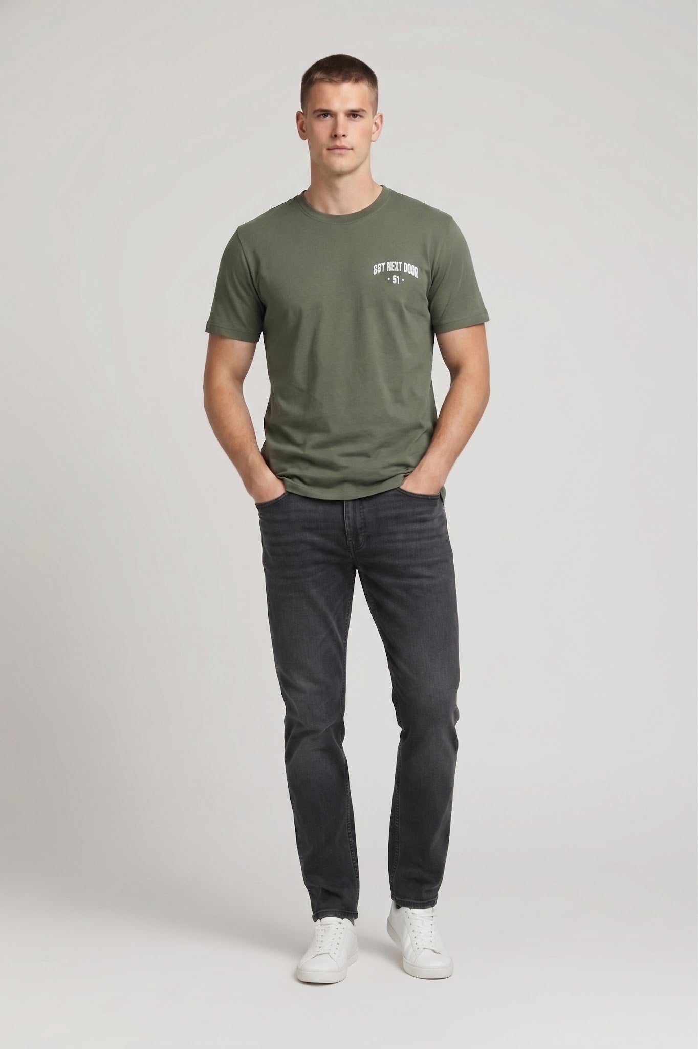 Men Four Leaf Typography Printed T-shirt
