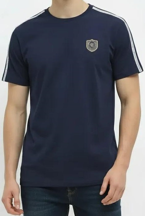 Men Navy Solid Round Neck T-shirt