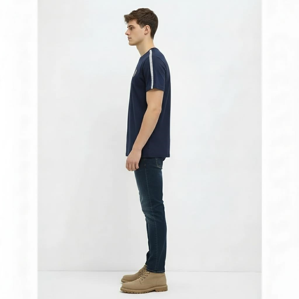Men Navy Solid Round Neck T-shirt