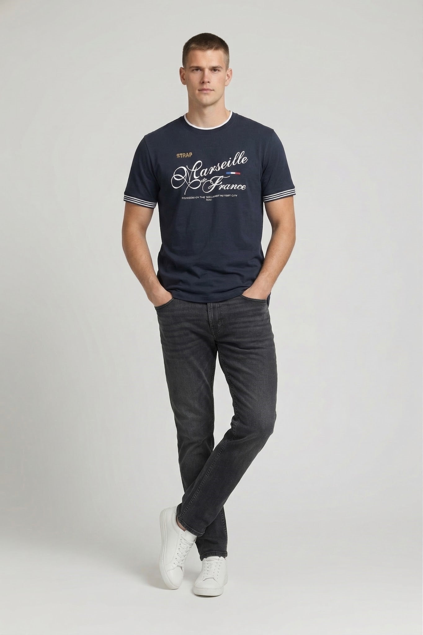 Men navy Typography Printed T-shirt