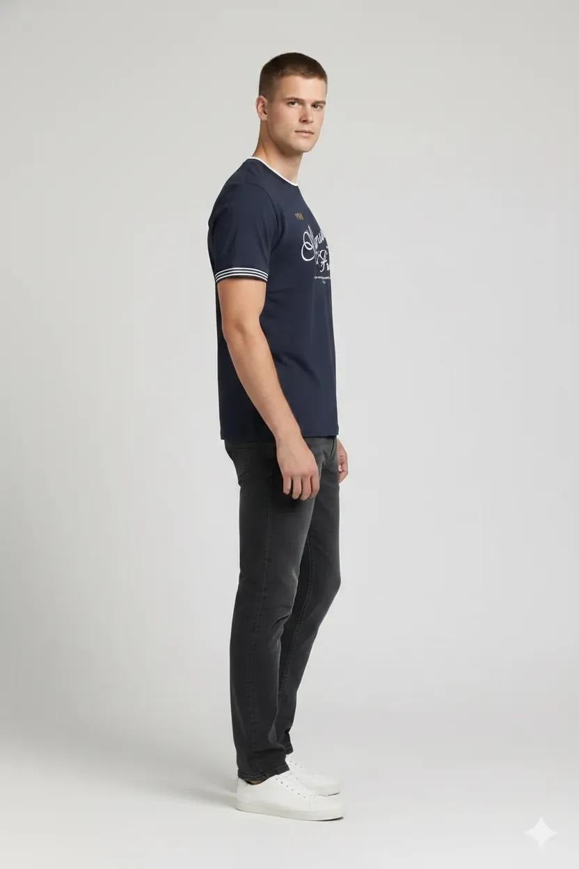 Men navy Typography Printed T-shirt
