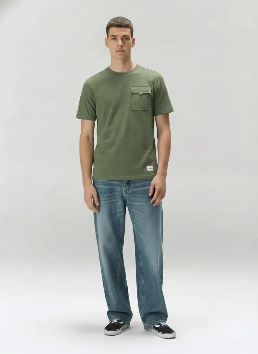 Men Moss Solid Round Neck T-shirt
