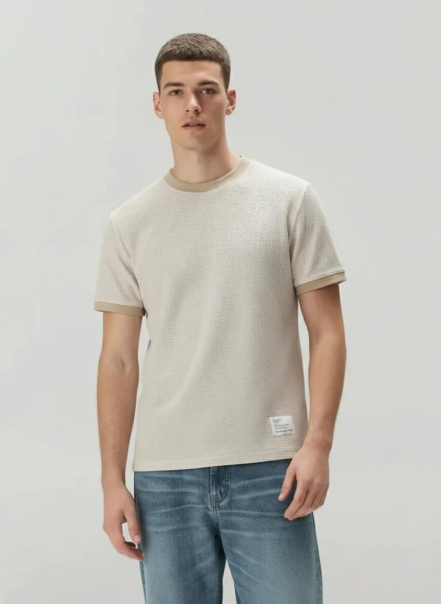 Men Mastic Solid Round Neck T-Shirt