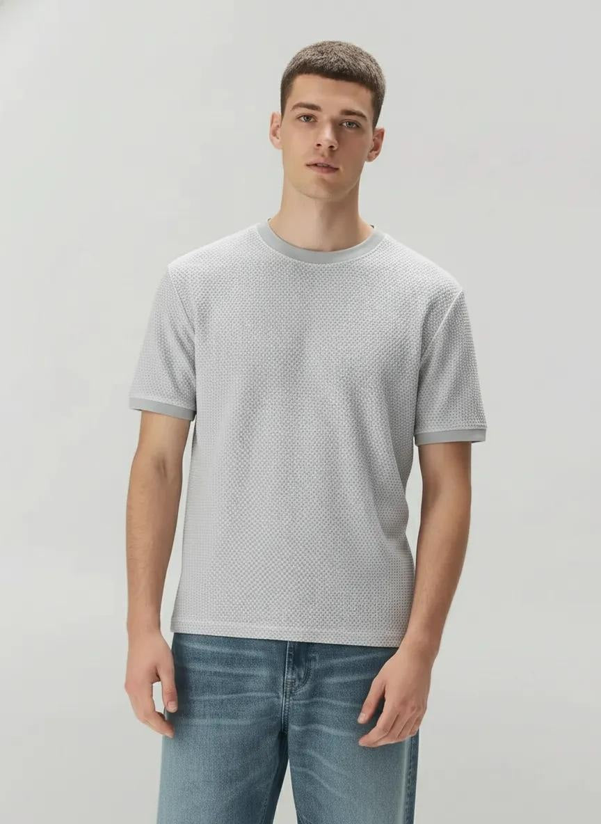 Men Silver Solid Round Neck T-Shirt