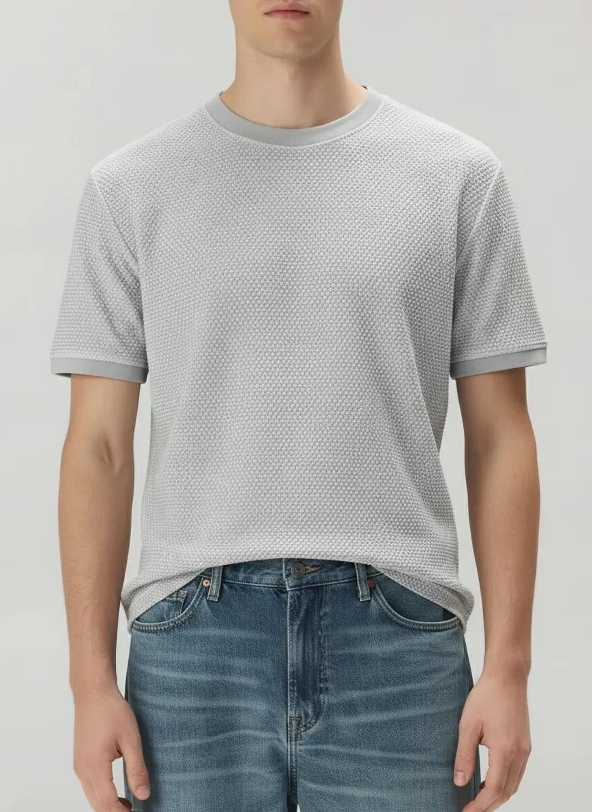 Men Solid Round Neck T-Shirt