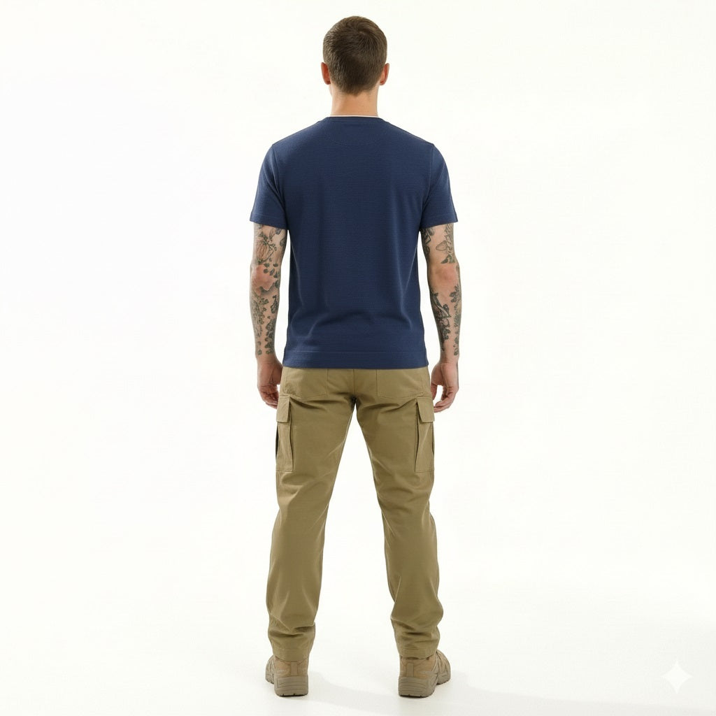 Men Dark Navy Solid Round Neck T-shirt