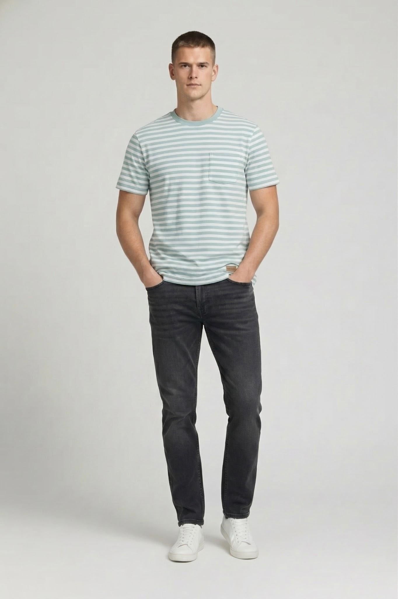 Men Mist Striped Round Neck T-shirt