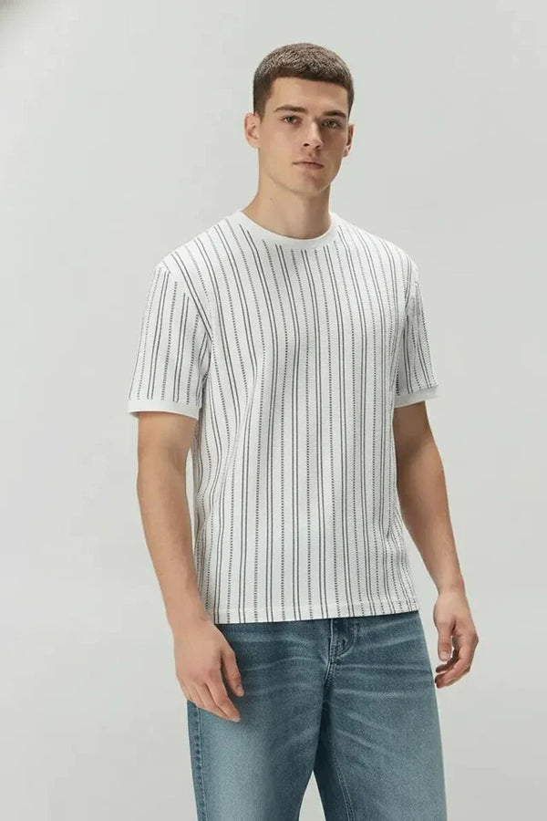 Men Striped Round Neck T-shirt