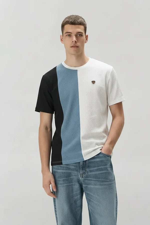 Men Colourblocked Pockets T-shirt