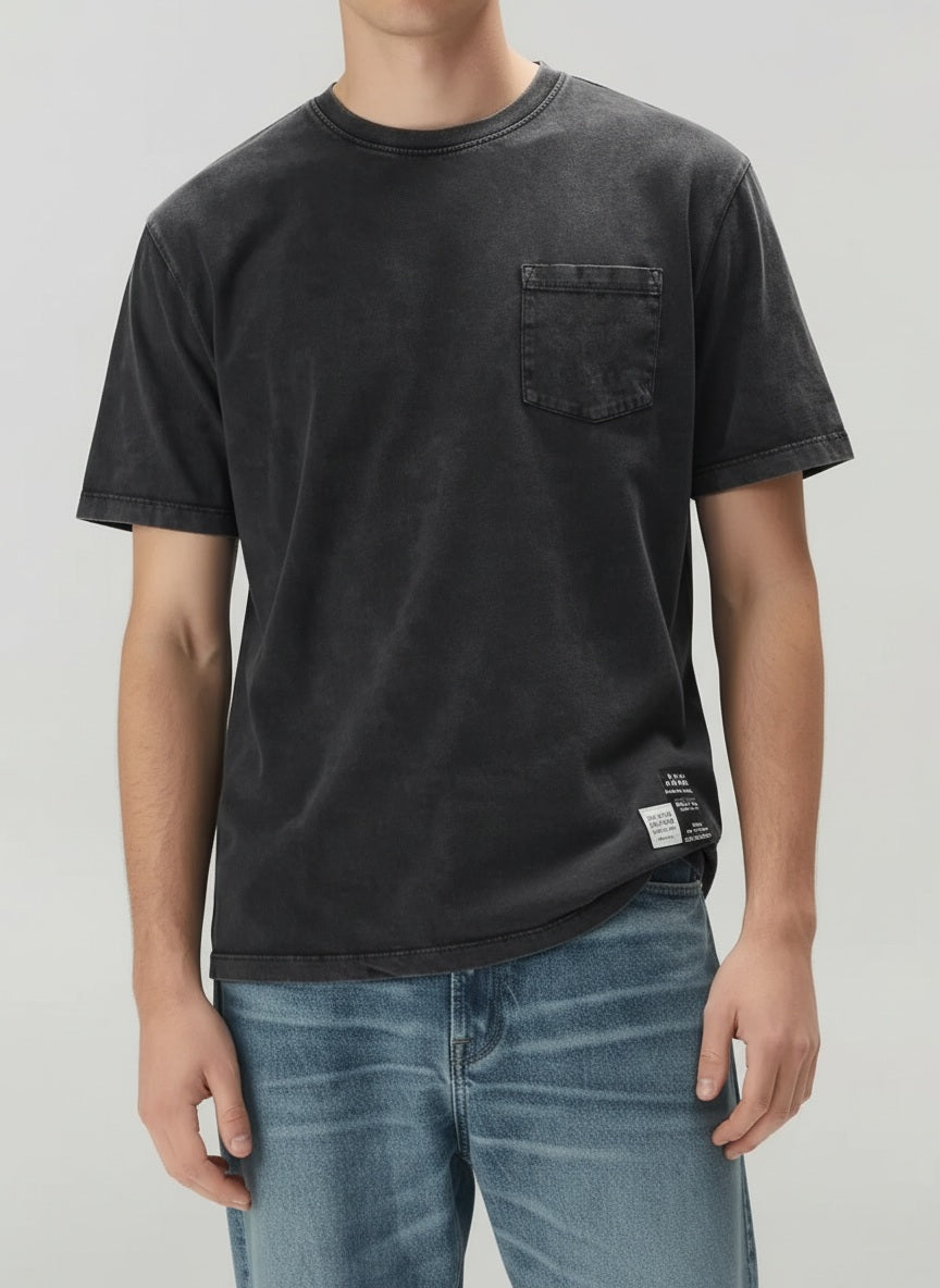 Men Black Solid Round Neck T-shirt