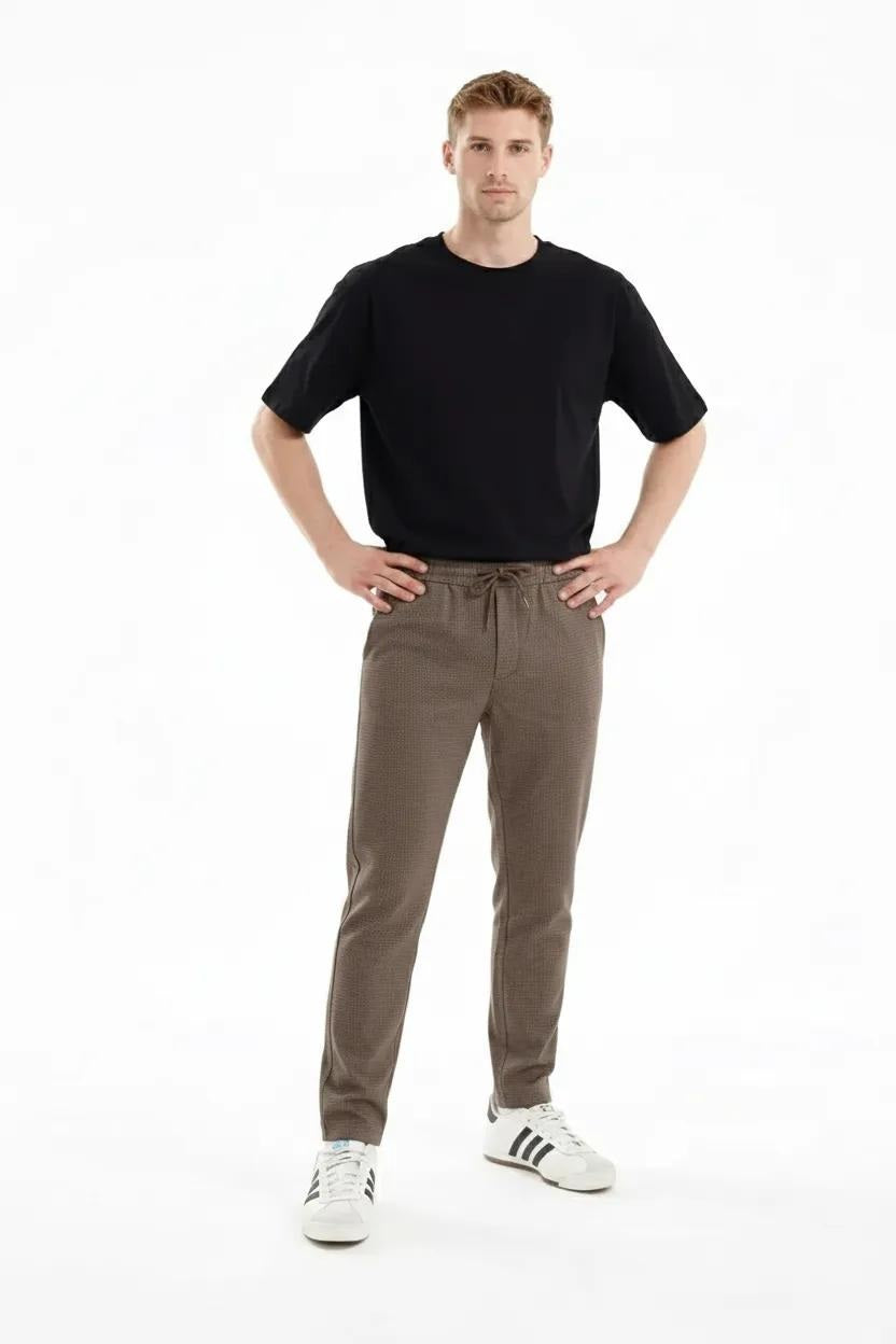 Men Solid Regular Fit Track Pants