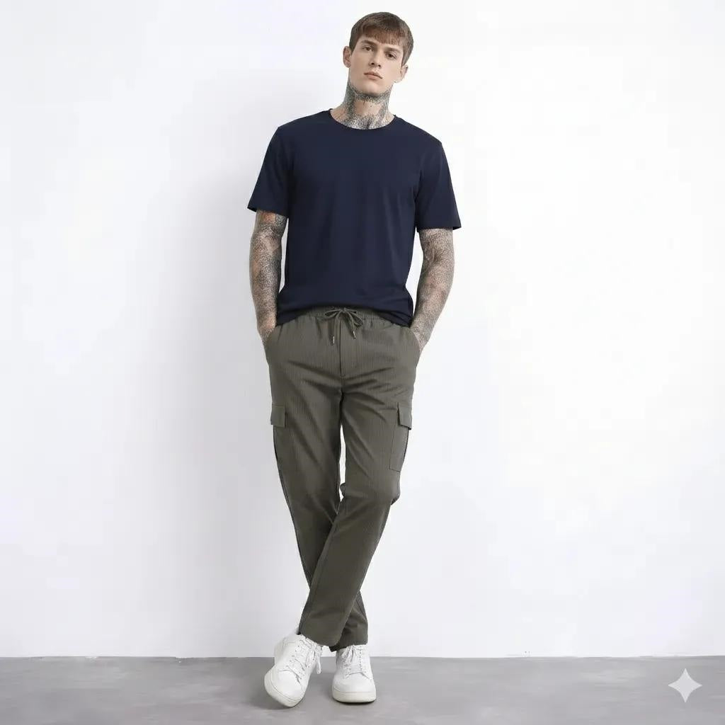 Men Regular Fit Textured Cotton Cargos