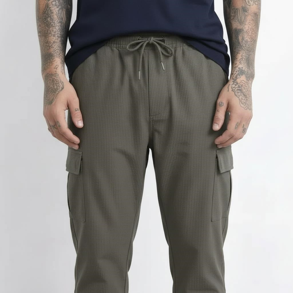 Men Regular Fit Textured Cotton Cargos