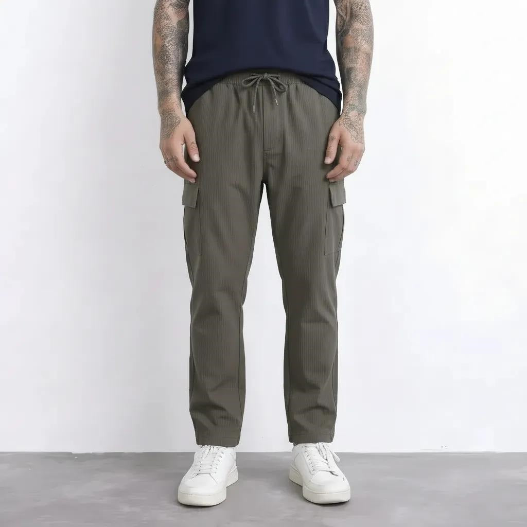 Men Regular Fit Textured Cotton Cargos