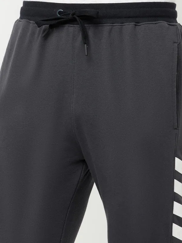 Octave Men Black Solid Cotton Track Pant