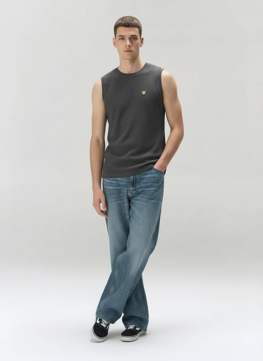 Men Black Solid Round Neck T-shirt