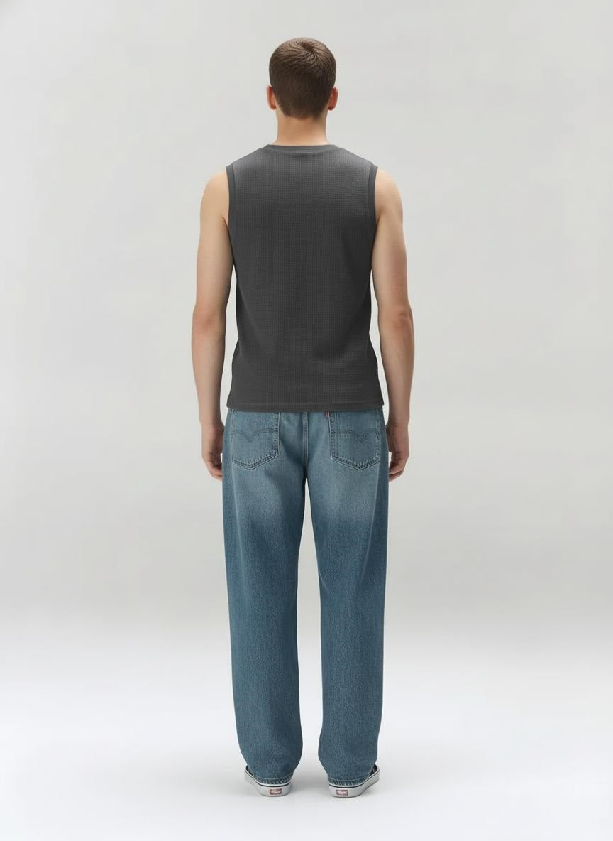 Men Black Solid Round Neck T-shirt