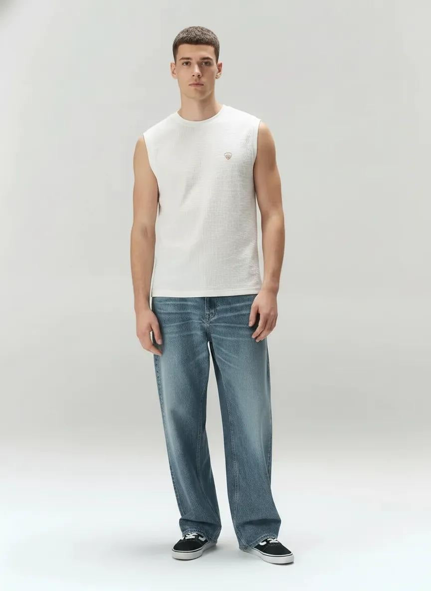 Men Off White Solid Round Neck T-shirt