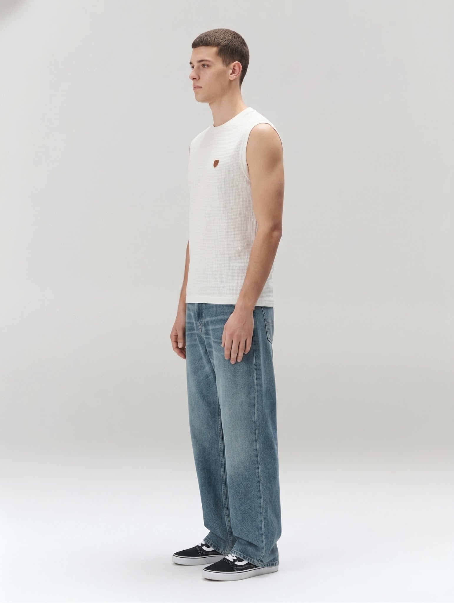 Men Off White Solid Round Neck T-shirt