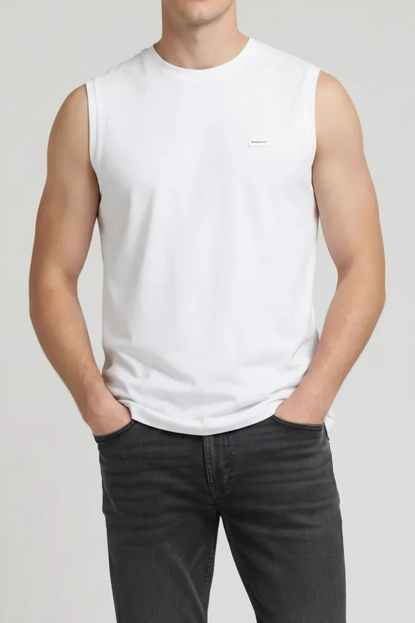 Men Solid Round Neck T-shirt