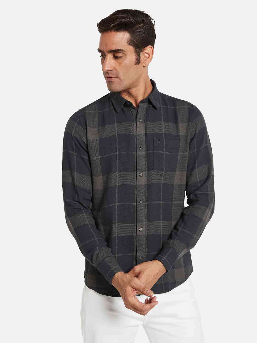 METTLE Men Opaque Checked Casual Shirt