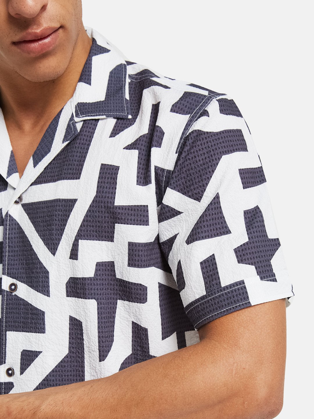 METTLE Abstract Printed Spread Collar Cotton Shirt
