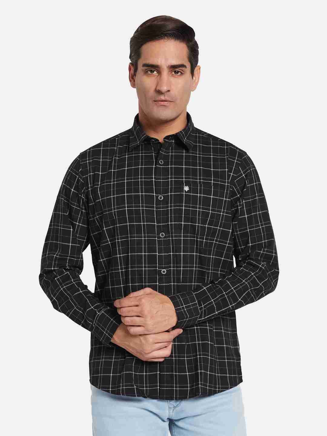 METTLE Men Opaque Checked Casual Shirt