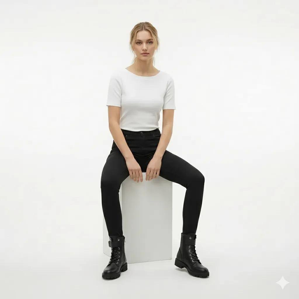 Women White Solid Round Neck T-Shirt