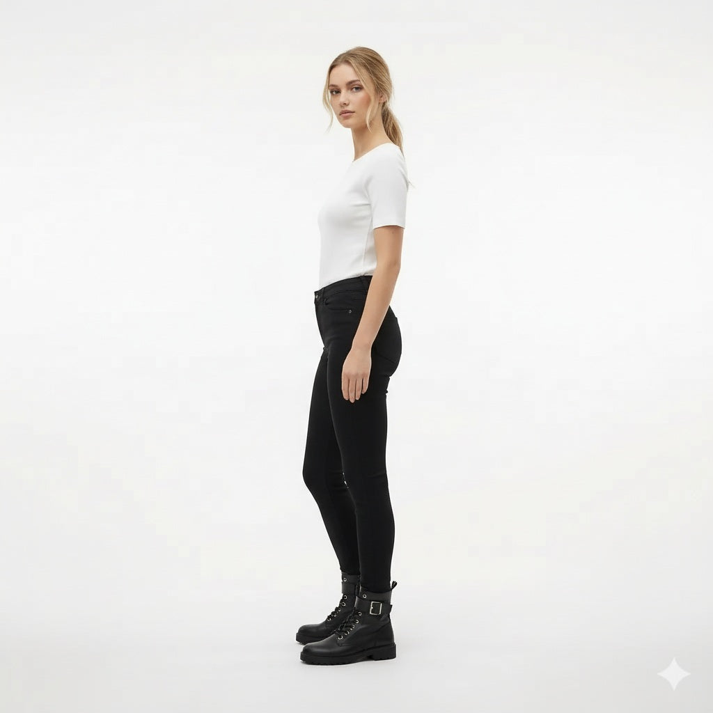 Women White Solid Round Neck T-Shirt