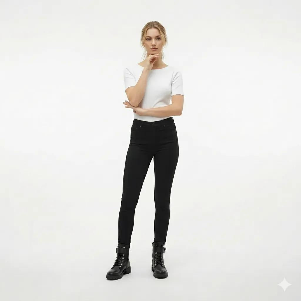 Women White Solid Round Neck T-Shirt