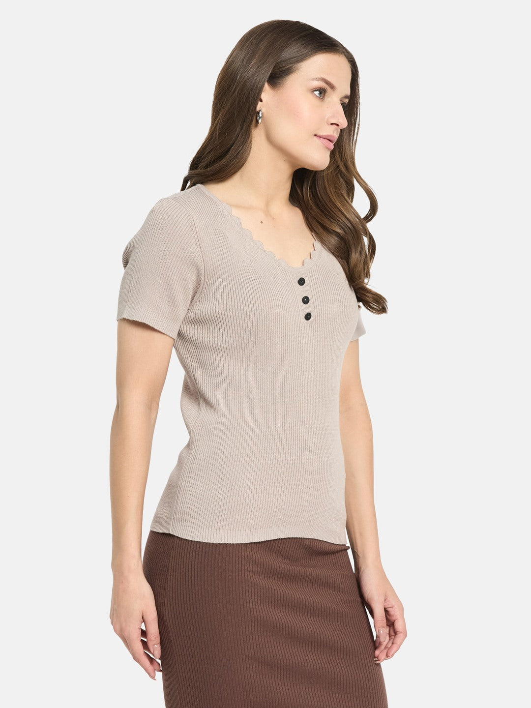 METTLE Women V-Neck T-shirt