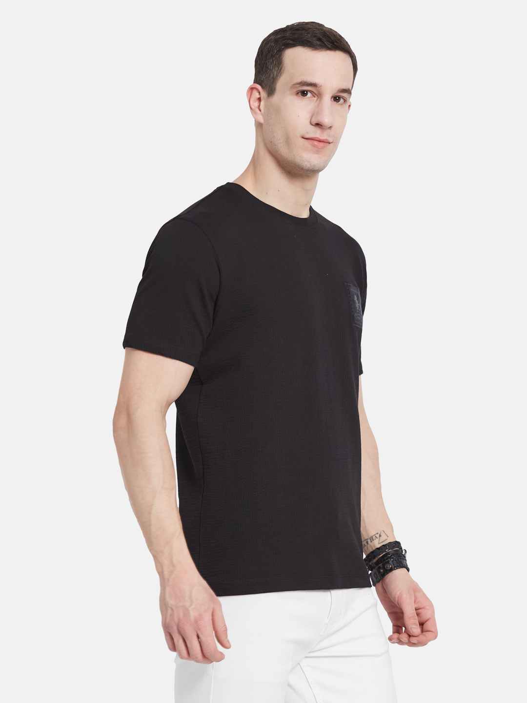 Octave Men T-shirt