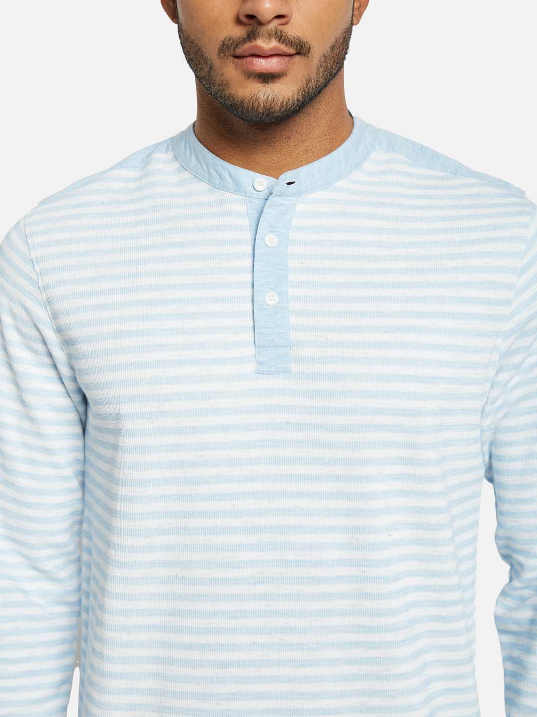 METTLE Men Striped Mandarin Collar Pockets T-shirt