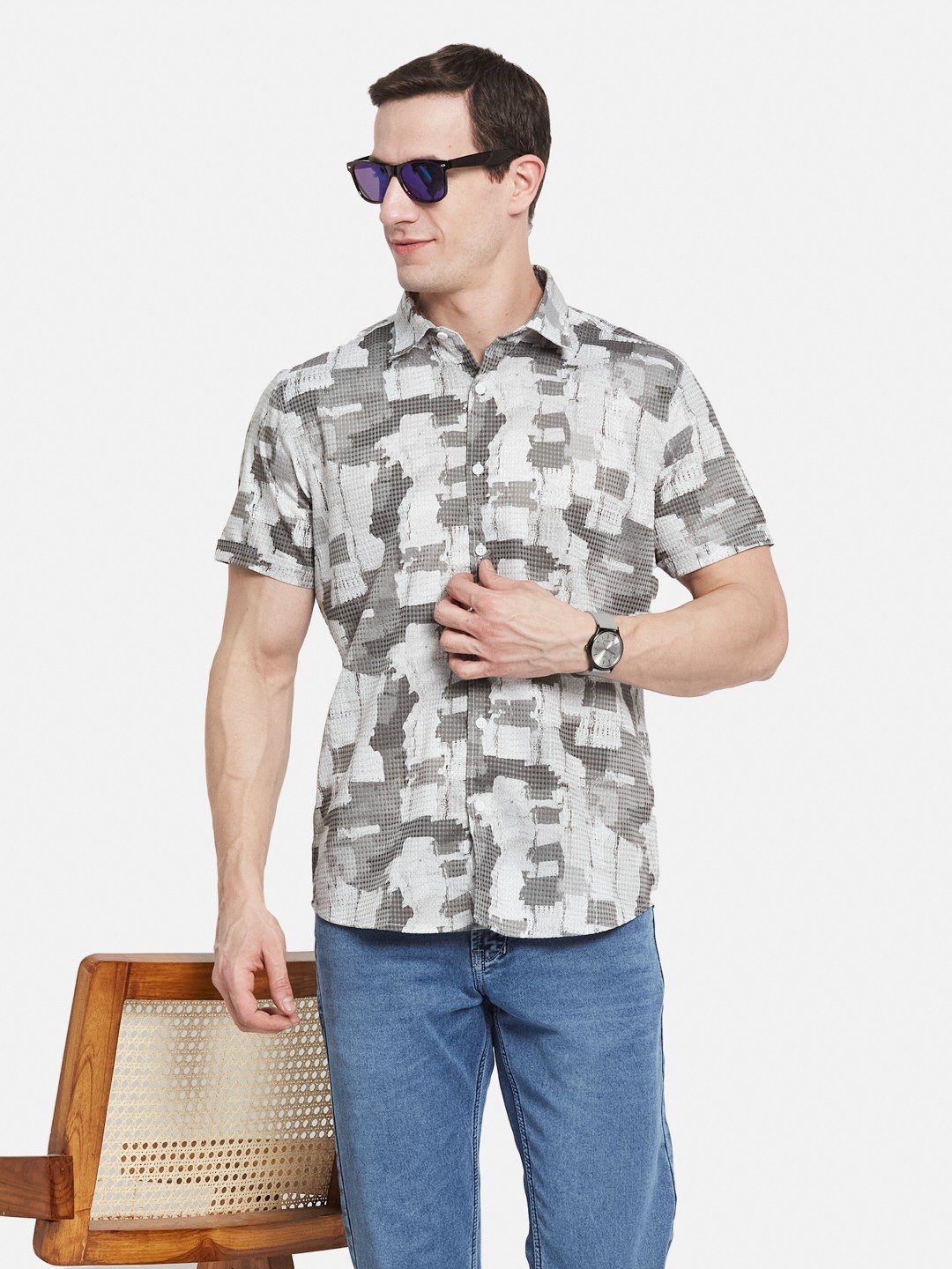 METTLE Men Spread Collar Abstract Printed Cotton Casual Shirt