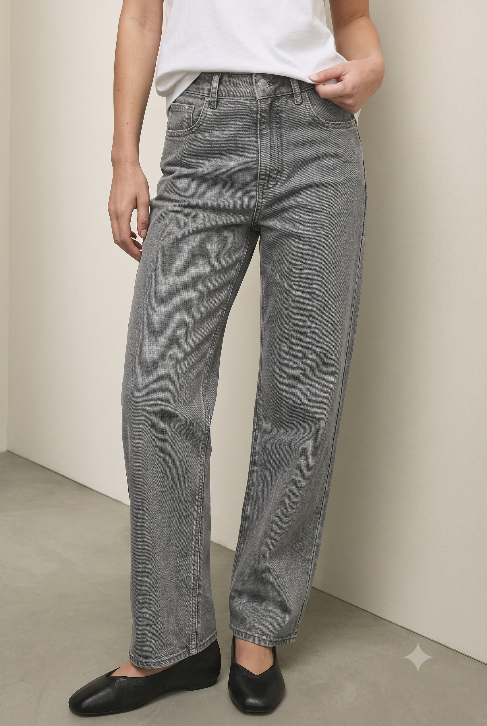 Women Straight Fit Mid-Rise Stretchable Jeans