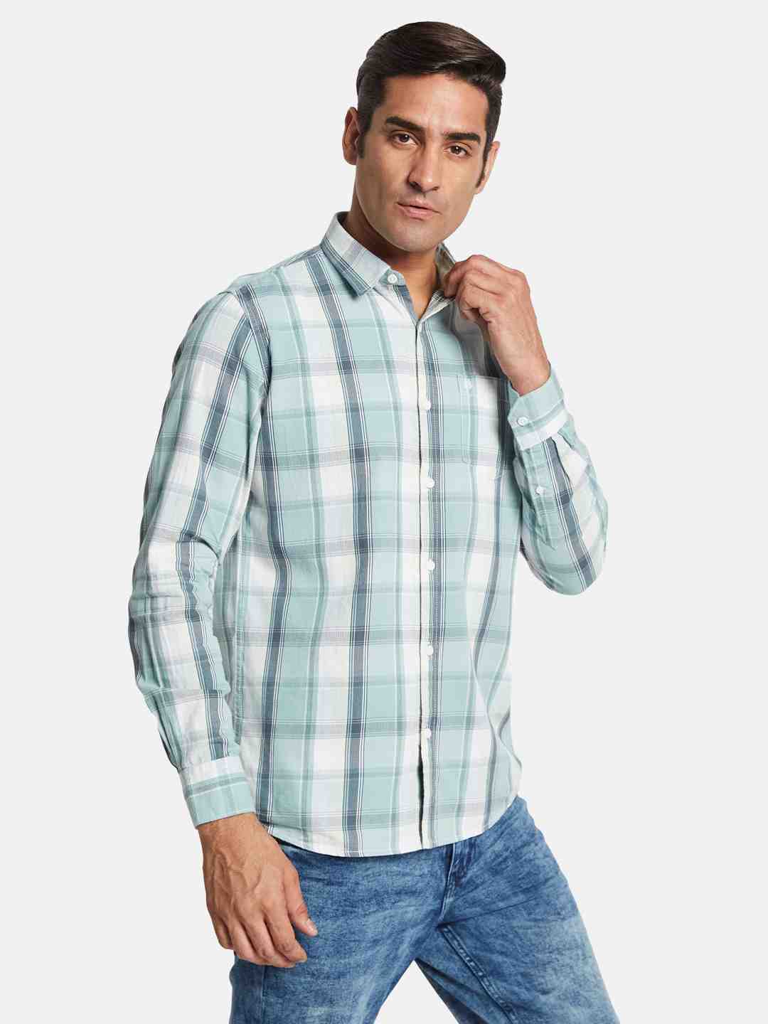 METTLE Men Opaque Checked Casual Shirt