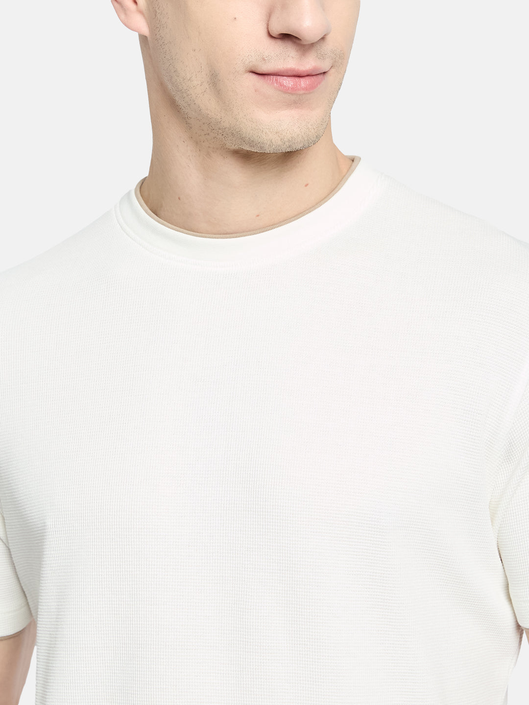 Octave Men T-shirt