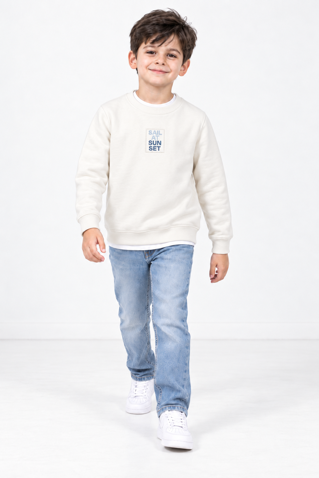 Junior Boys Off White Cotton Brushed Fleece Graphic Sweatshirt – Regular Fit