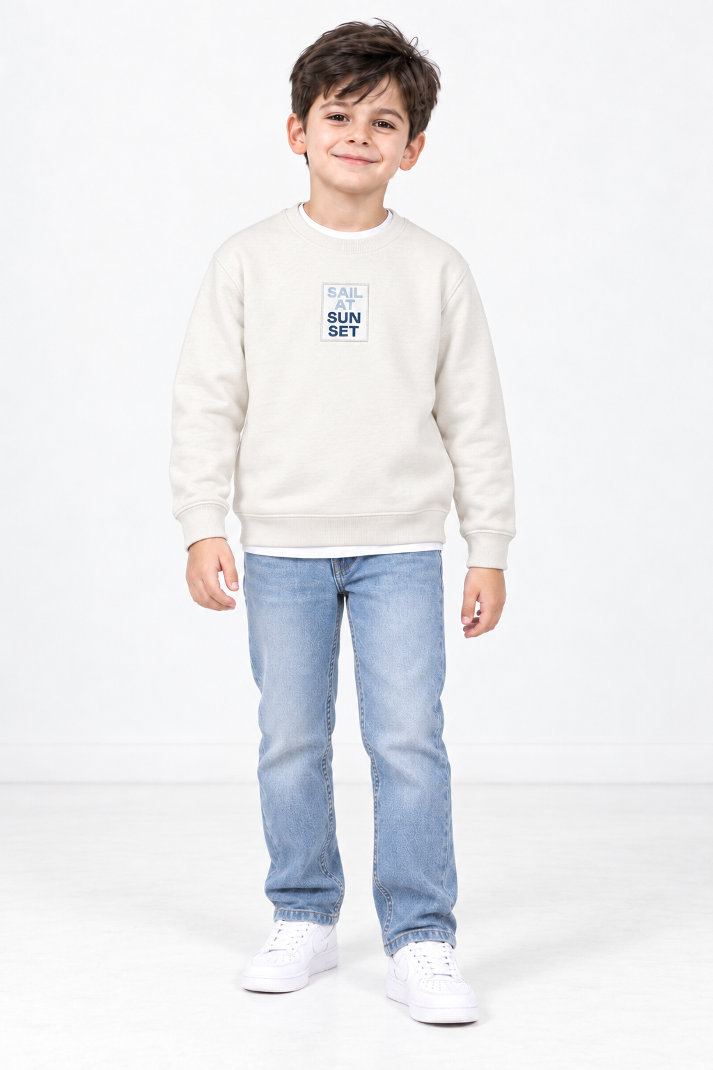 Junior Boys Off White Cotton Brushed Fleece Graphic Sweatshirt – Regular Fit