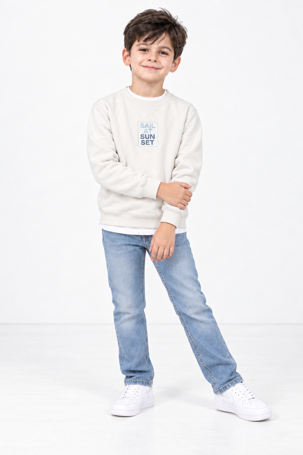 Junior Boys Off White Cotton Brushed Fleece Graphic Sweatshirt – Regular Fit