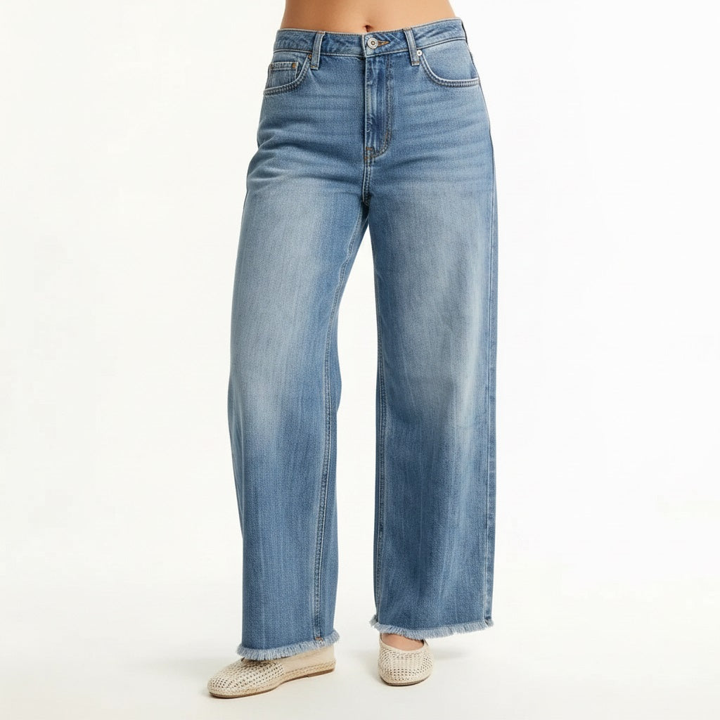 Women Deep Sky Straight Fit Mid-Rise Light Fade Stretchable Jeans
