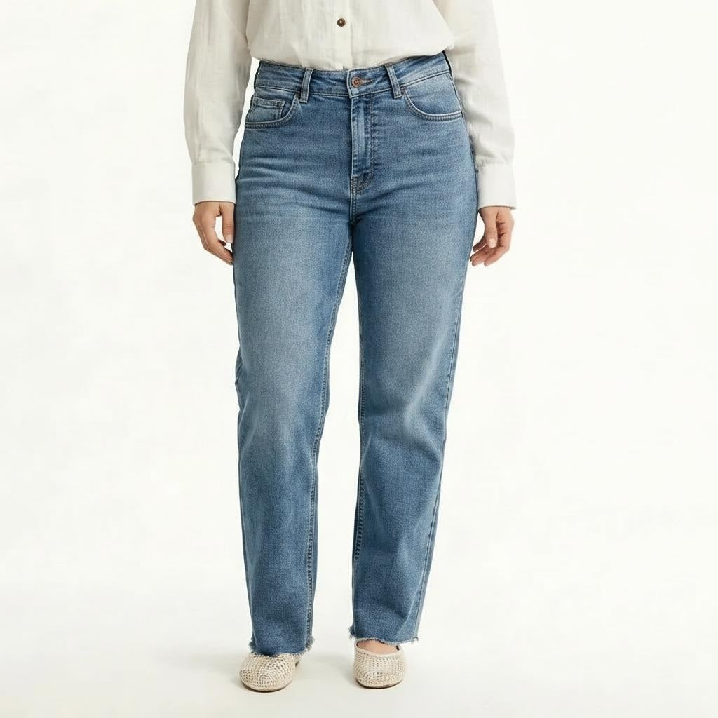 Women Ice Straight Fit Mid-Rise Light Fade Stretchable Jeans