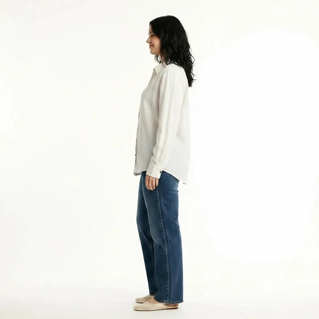 Women Forest Straight Fit Mid-Rise Light Fade Stretchable Jeans