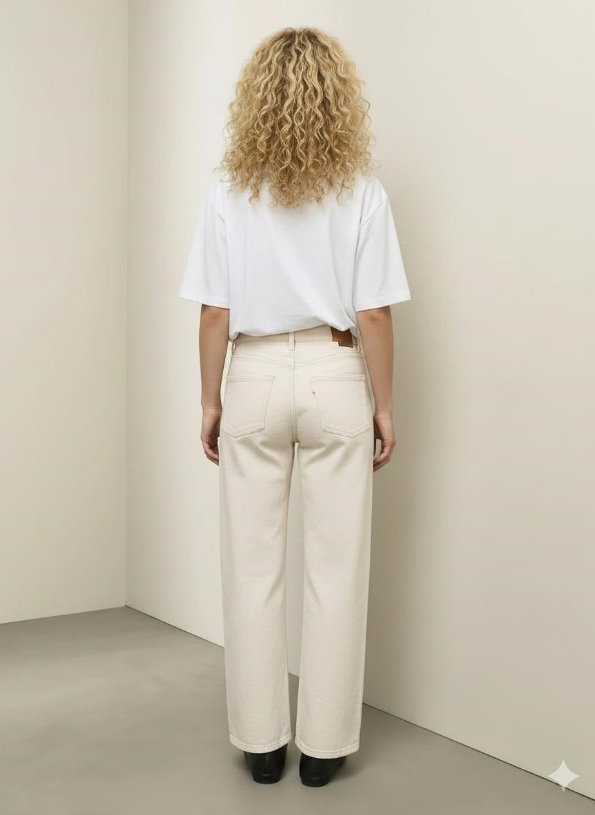 Women White Straight Fit Mid-Rise Stretchable Jeans