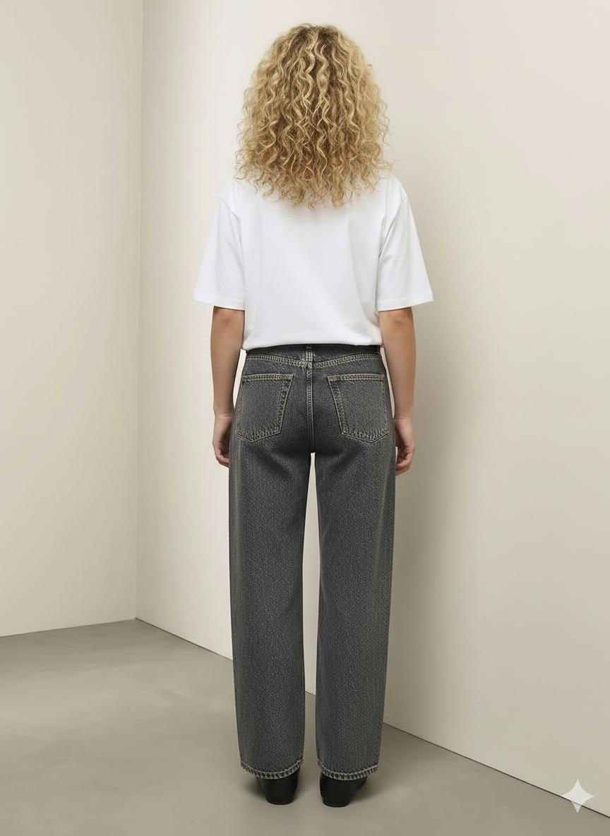 Women Dark Blue Straight Fit Mid-Rise Stretchable Jeans